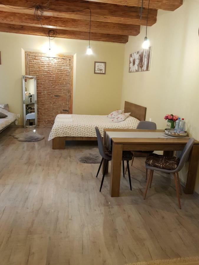 Weiss House Lägenhet Braşov Exteriör bild